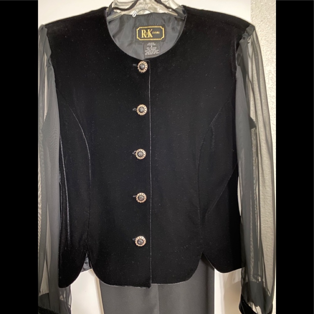 R &K velvet jacket with pants